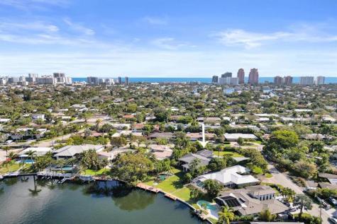 2425 Middle River Drive Fort Lauderdale FL 33305