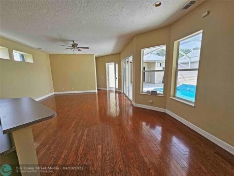 532 NE Canoe Park Circle Port St Lucie FL 34983