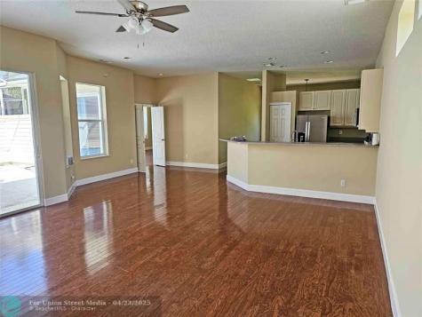 532 NE Canoe Park Circle Port St Lucie FL 34983