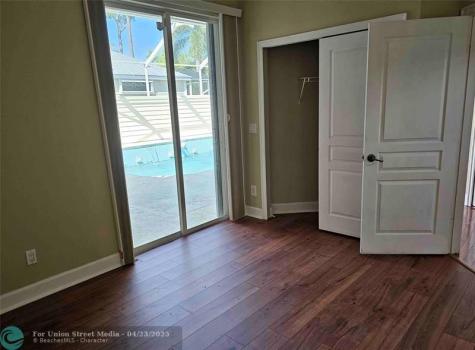 532 NE Canoe Park Circle Port St Lucie FL 34983