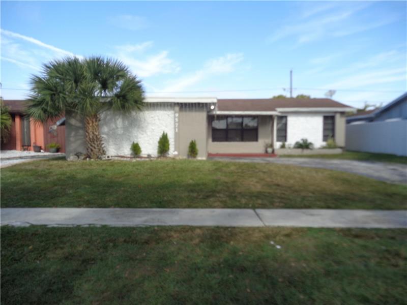 9571 Sunset Strip Sunrise FL 33322