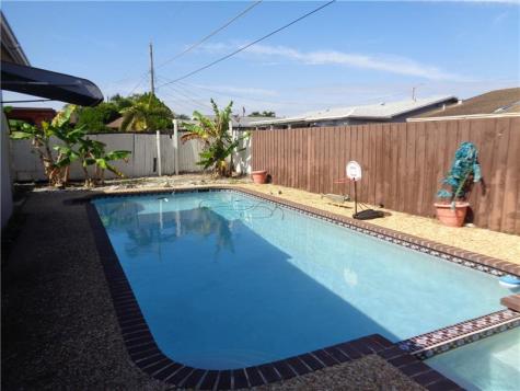 9571 Sunset Strip Sunrise FL 33322