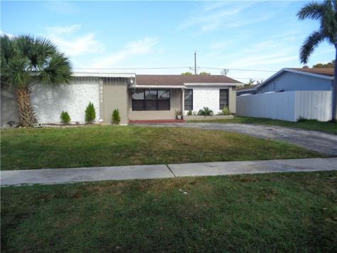 9571 Sunset Strip Sunrise FL 33322
