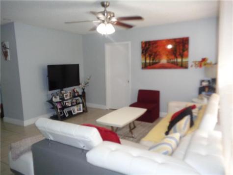 9571 Sunset Strip Sunrise FL 33322