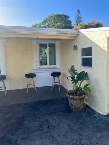 280 NE 23rd Street Pompano Beach FL 33060