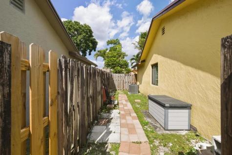10955 NW 27th Street Sunrise FL 33322