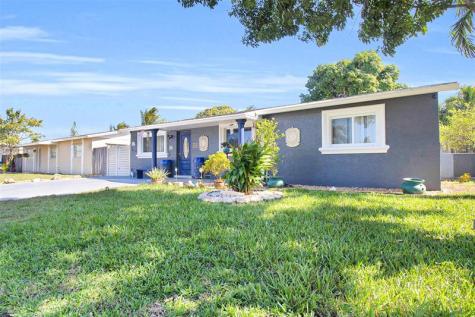 524 SW 72nd Avenue North Lauderdale FL 33068