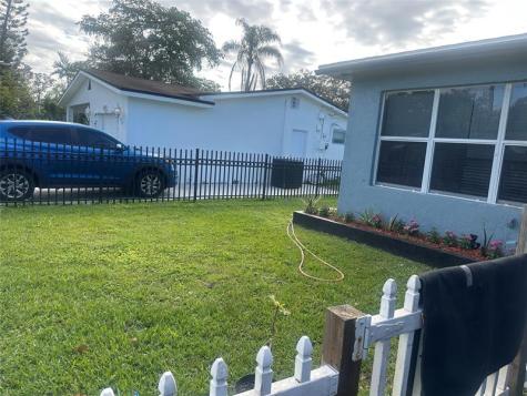815 S 26th Court Hollywood FL 33020