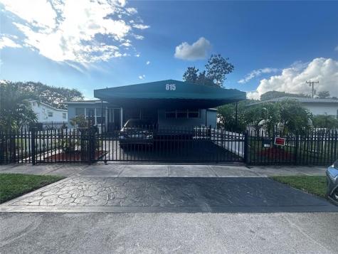 815 S 26th Court Hollywood FL 33020