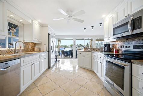 5555 Lakeshore Drive Fort Lauderdale FL 33312