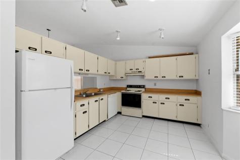 7520 NW 88th Terrace Tamarac FL 33321