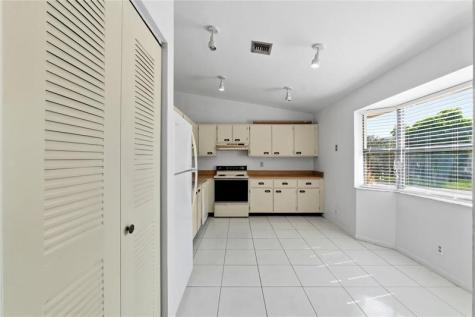 7520 NW 88th Terrace Tamarac FL 33321