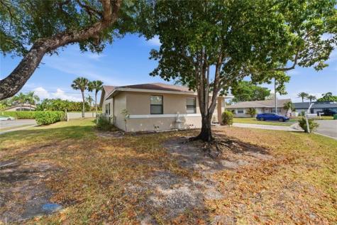 7520 NW 88th Terrace Tamarac FL 33321