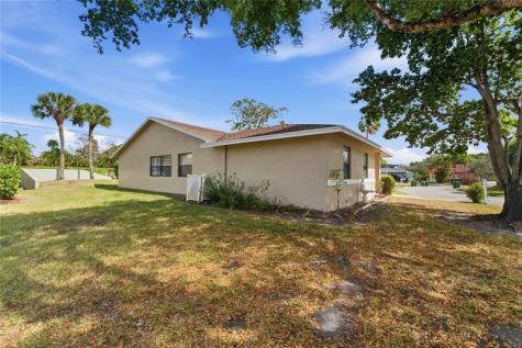 7520 NW 88th Terrace Tamarac FL 33321