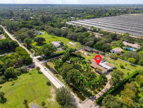 7447 NW 82nd Terrace Parkland FL 33067