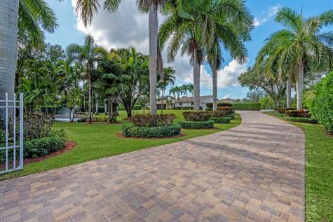 7447 NW 82nd Terrace Parkland FL 33067