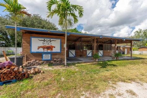 7447 NW 82nd Terrace Parkland FL 33067