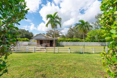 7447 NW 82nd Terrace Parkland FL 33067