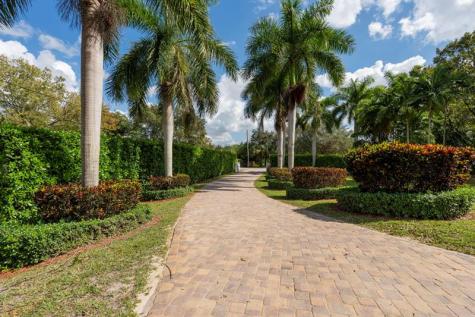 7447 NW 82nd Terrace Parkland FL 33067