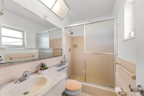 8604 NW 57th Court Tamarac FL 33321