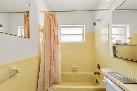 8604 NW 57th Court Tamarac FL 33321