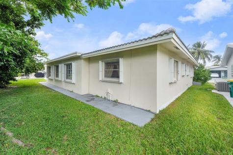 8604 NW 57th Court Tamarac FL 33321
