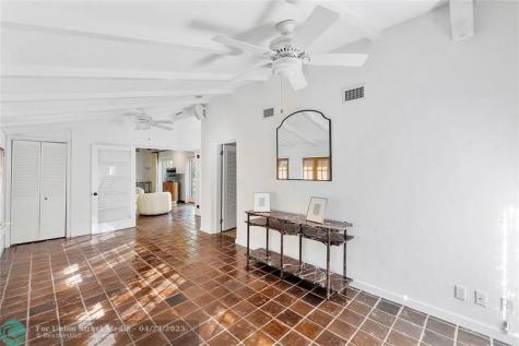 1615 SE 4th Street Fort Lauderdale FL 33301