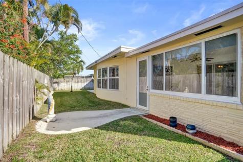 2241 NE 61st Court Fort Lauderdale FL 33308