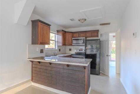 521 S 24th Avenue Hollywood FL 33020
