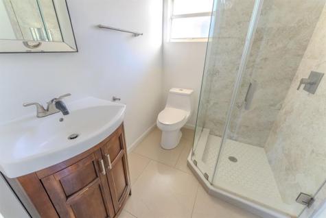 521 S 24th Avenue Hollywood FL 33020