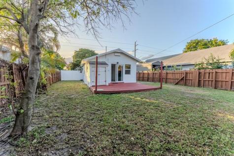 521 S 24th Avenue Hollywood FL 33020