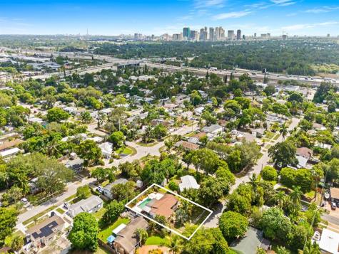 2341 SW 15th Street Fort Lauderdale FL 33312