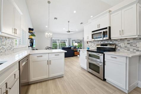 732 Crescent Way Weston FL 33326