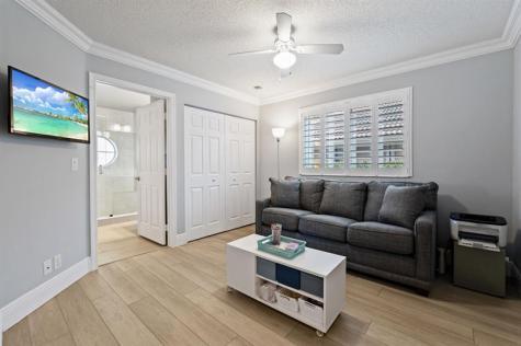 732 Crescent Way Weston FL 33326