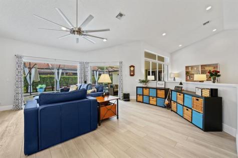 732 Crescent Way Weston FL 33326