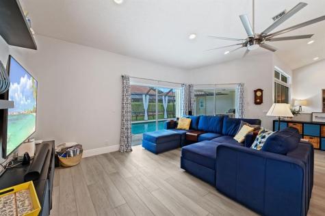 732 Crescent Way Weston FL 33326