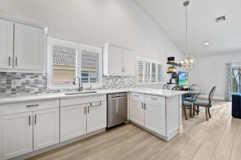 732 Crescent Way Weston FL 33326