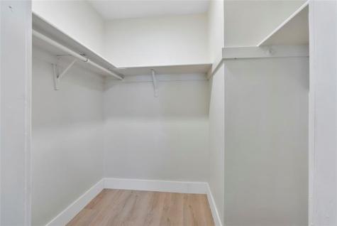 617 NE 38th Street Oakland Park FL 33334