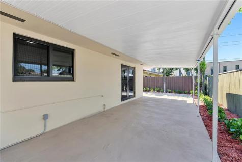 617 NE 38th Street Oakland Park FL 33334
