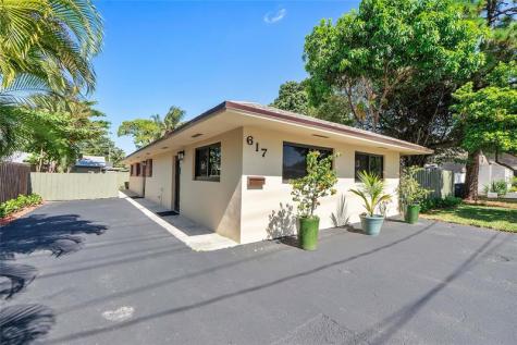 617 NE 38th Street Oakland Park FL 33334