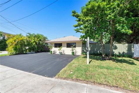 617 NE 38th Street Oakland Park FL 33334