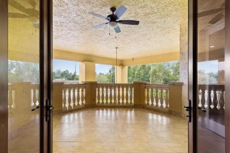 11621 SW 1st Street Plantation FL 33325