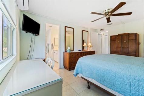 5389 NW 3rd Avenue Deerfield Beach FL 33064
