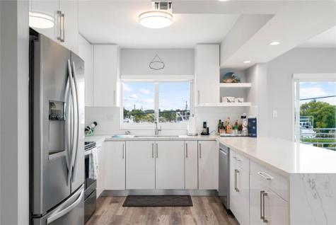 102 Harbor Drive Tavernier FL 33070