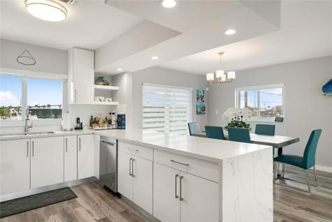 102 Harbor Drive Tavernier FL 33070