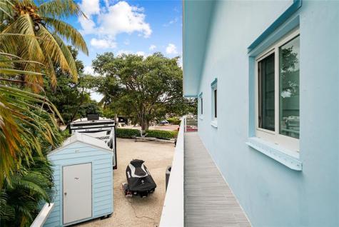 102 Harbor Drive Tavernier FL 33070