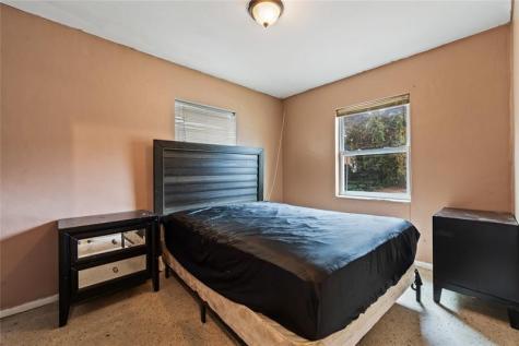 2802 Avenue G Fort Pierce FL 34947