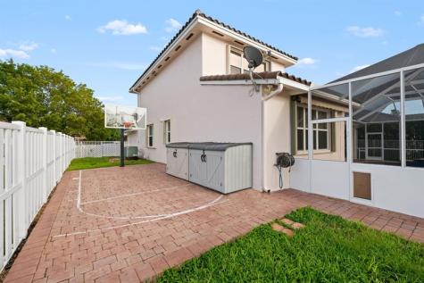 2738 SW 137th Terrace Miramar FL 33027