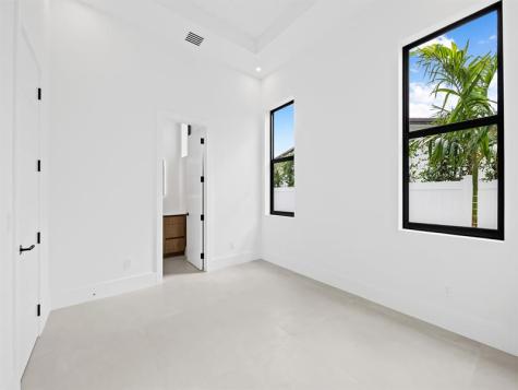 1717 NE 17th Terrace Fort Lauderdale FL 33305