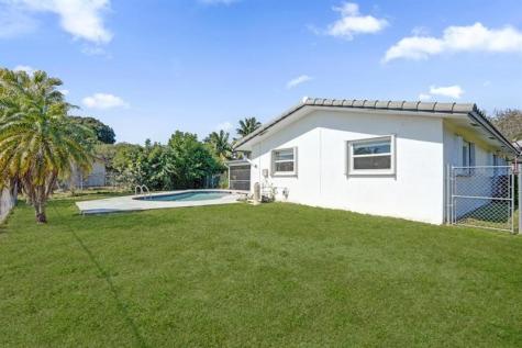 12188 NW 32nd Court Coral Springs FL 33065